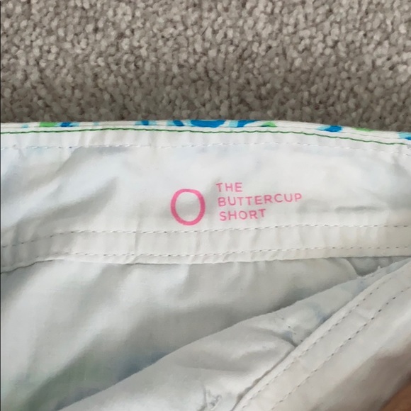 Lilly Pulitzer Size 0 Short - Picture 3 of 3